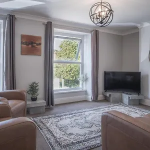  Holiday home Langland Road - 2 Bedroom Town House - Mumbles United Kingdom