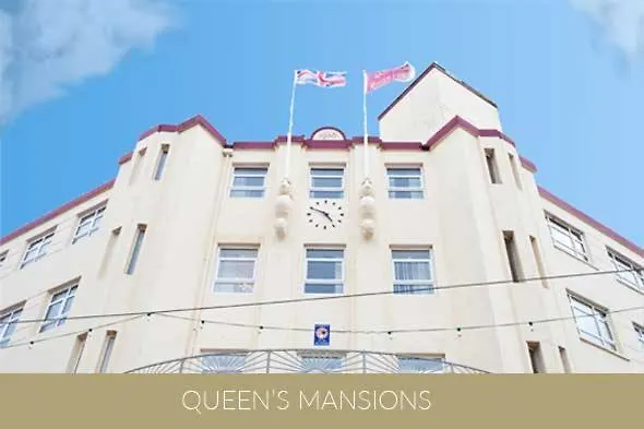 Queens Mansions: The Maisonette Blackpool Apartment